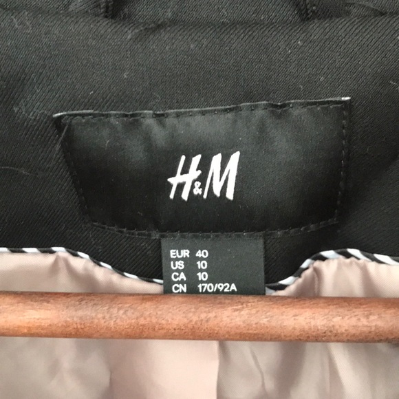 Black blazer - Picture 2 of 3